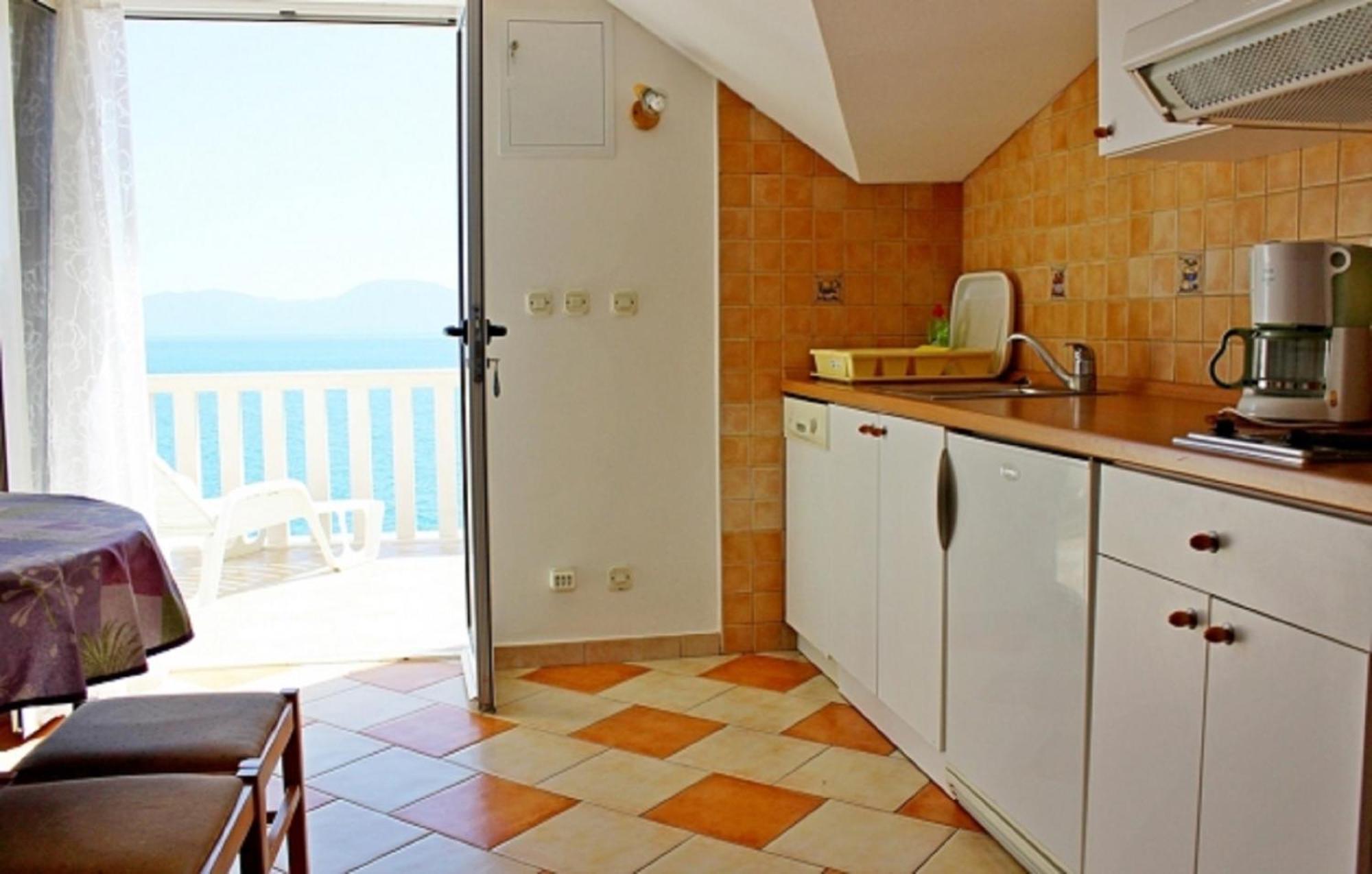 Apartments Pansion Franka Брист Екстер'єр фото