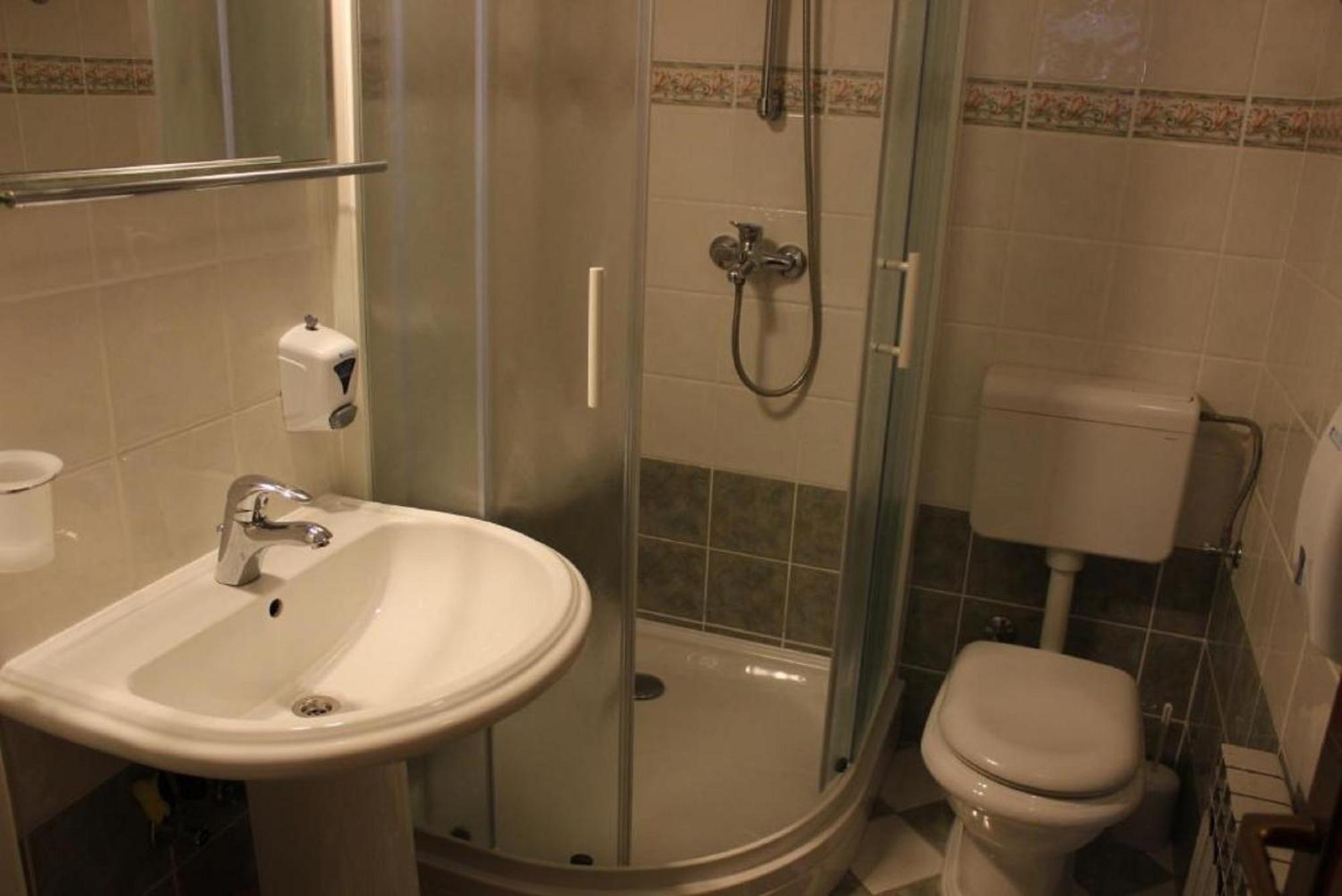 Apartments Pansion Franka Брист Екстер'єр фото