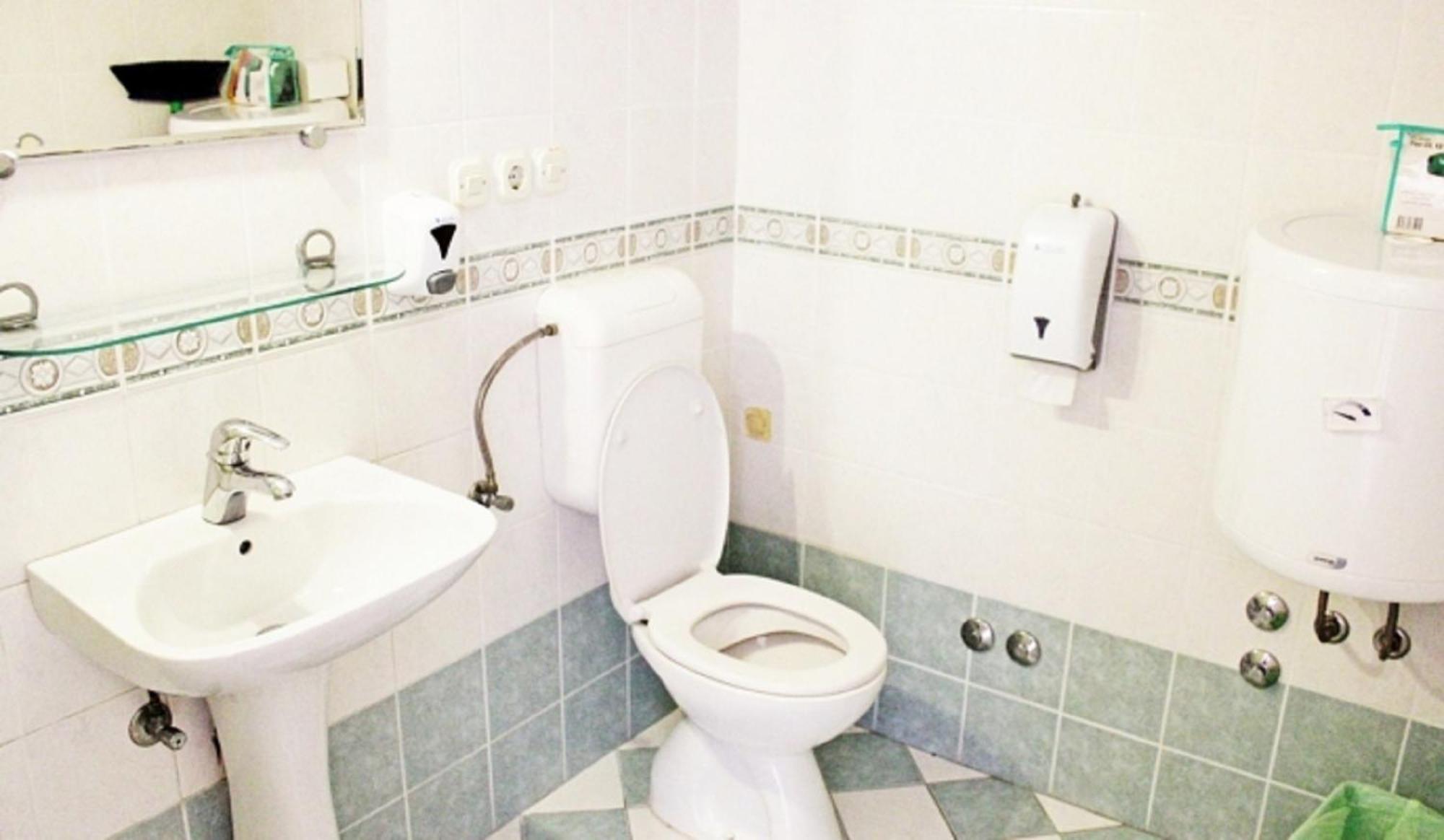 Apartments Pansion Franka Брист Екстер'єр фото